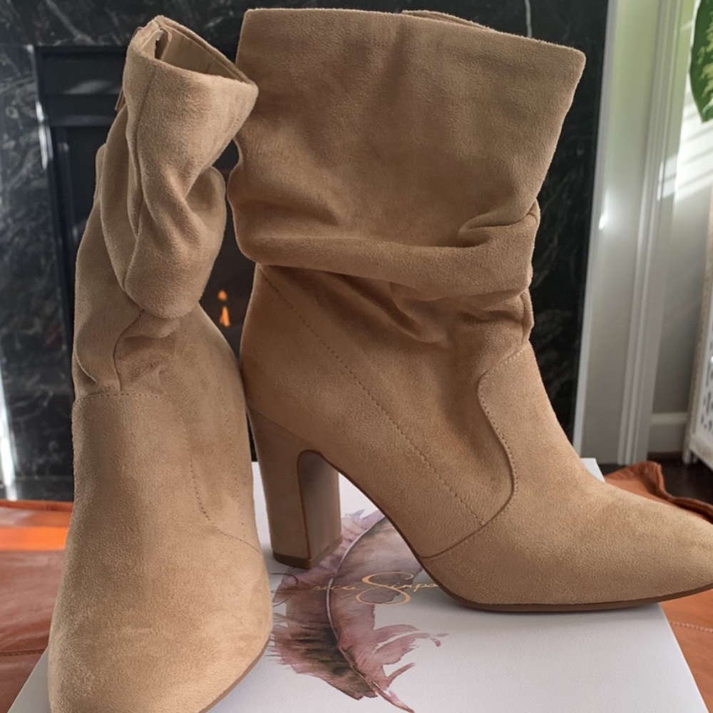 Women’s bootiea